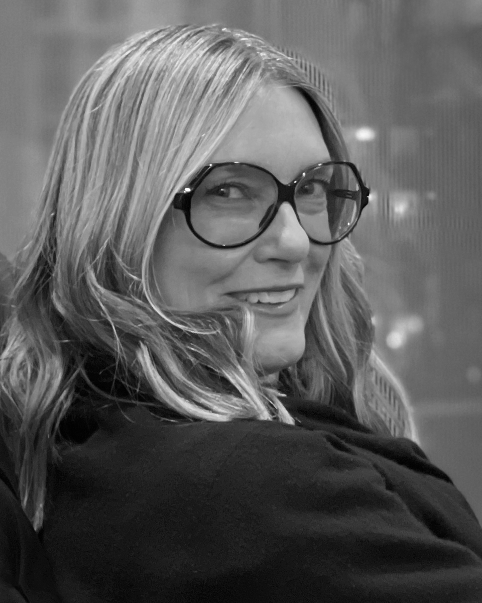 ELISSA AUTHER